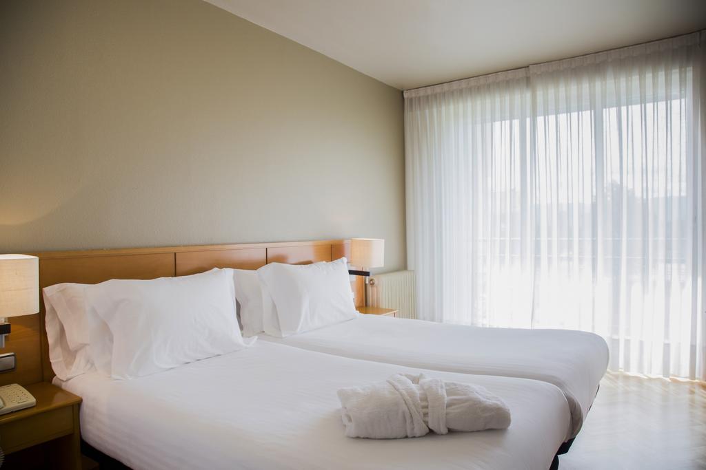 Suites Sercotel Mirasierra Pamplona Luaran gambar