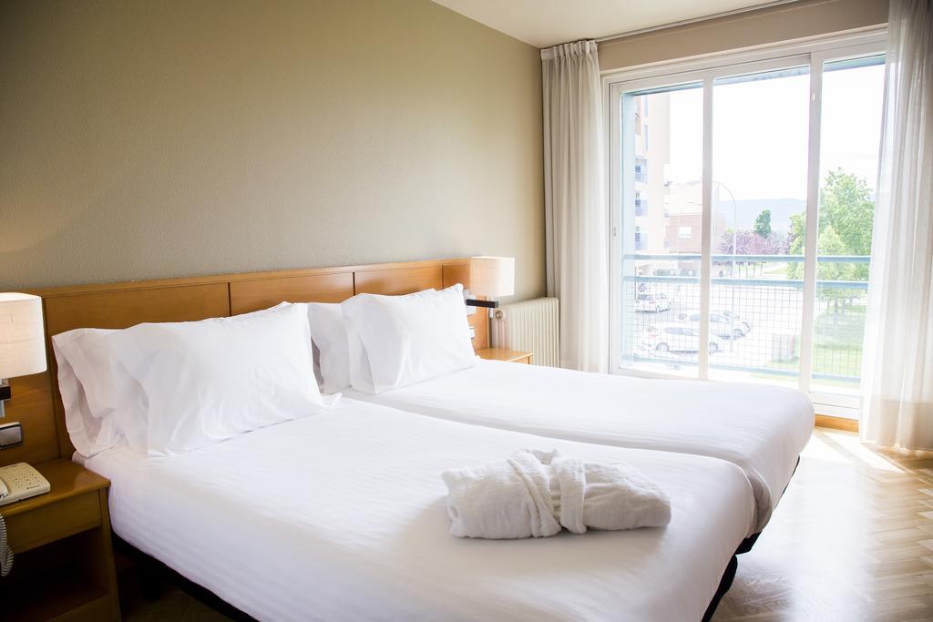 Suites Sercotel Mirasierra Pamplona Luaran gambar