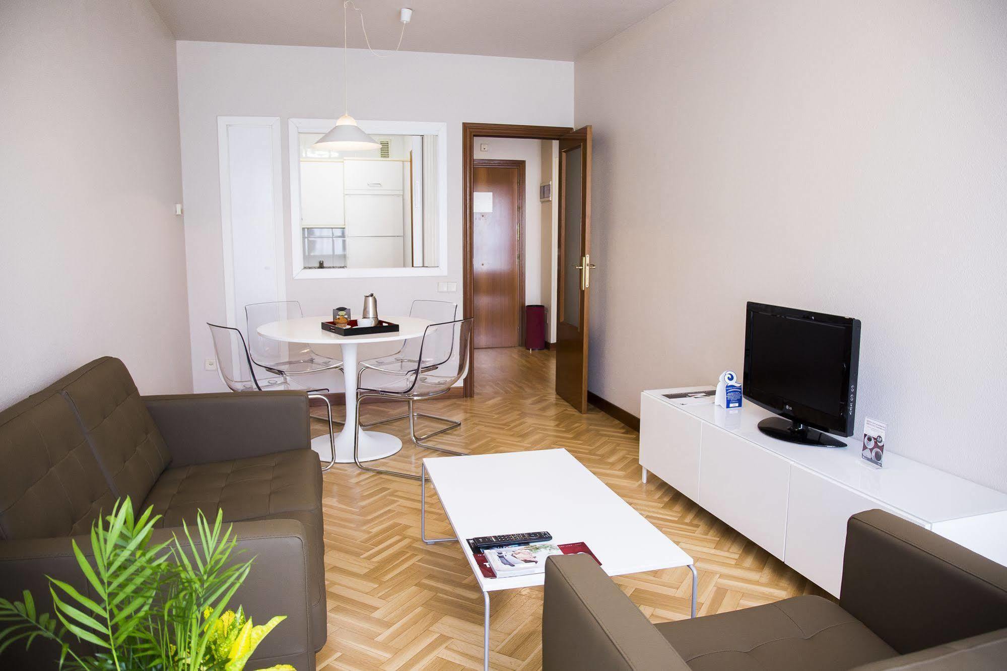Suites Sercotel Mirasierra Pamplona Luaran gambar